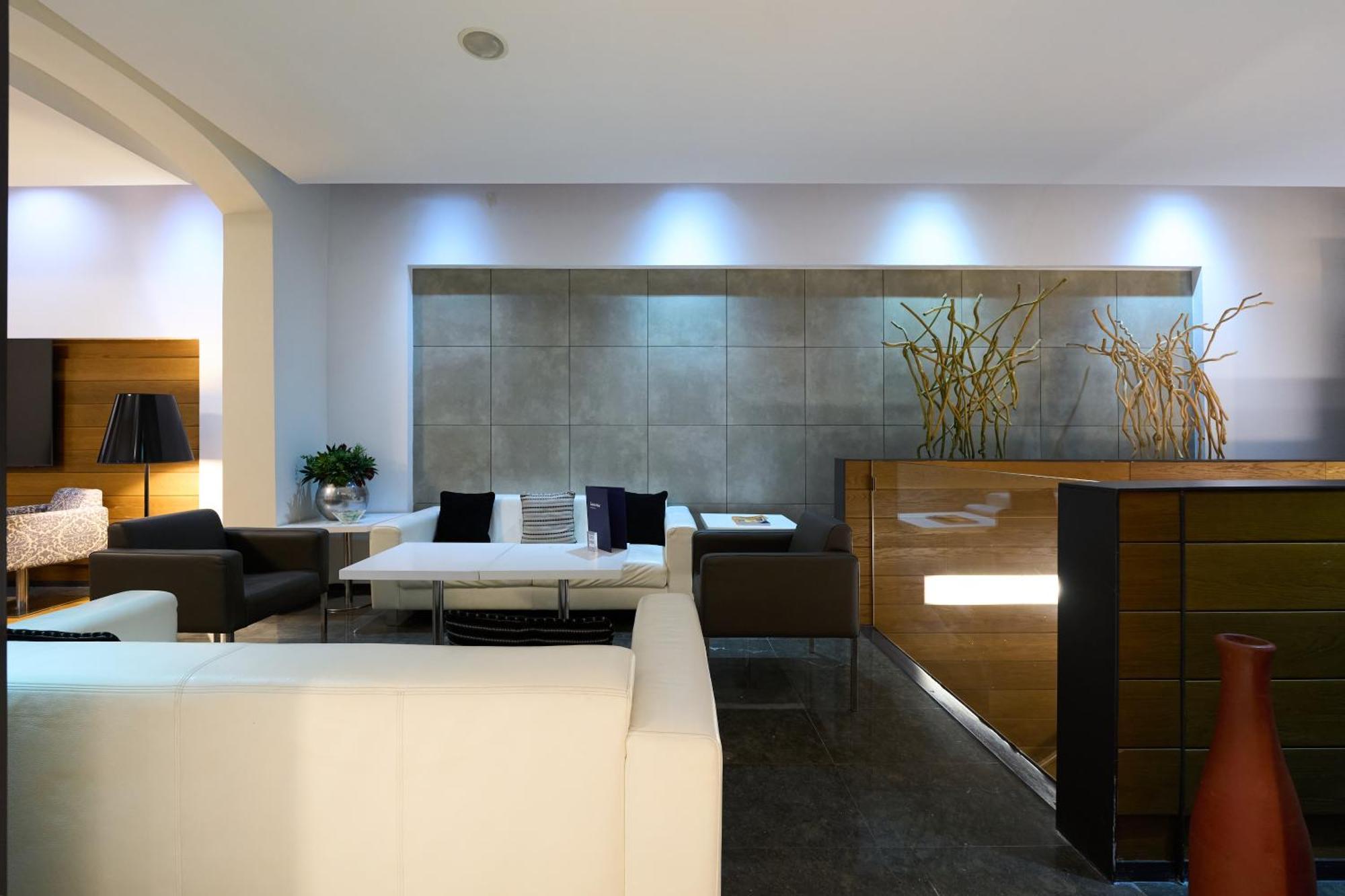 Catalonia Port Hotel 4*